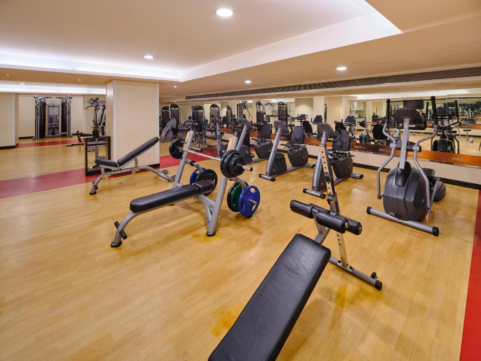 Sayaji Pune Wakad Exteriör bild