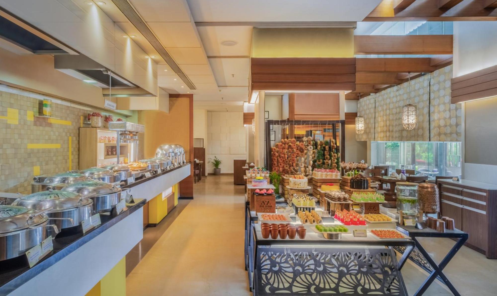 Sayaji Pune Wakad Exteriör bild